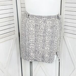 Free People Midnight Magic‎ Snake Print Mini Skirt Ivory Grey Size 10